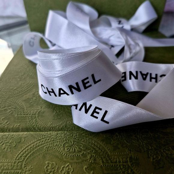 Authentic Silk Look Chanel White Ribbon 110 Long By 1.1 Wide - Picture 2 of 11